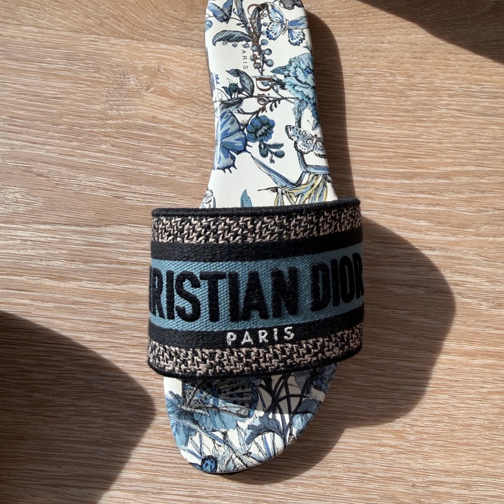 Dior Dway Slides - Picture 2 of 6